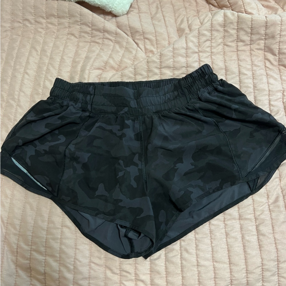 Black Camouflage lululemon hottie hot low rise 2.5”